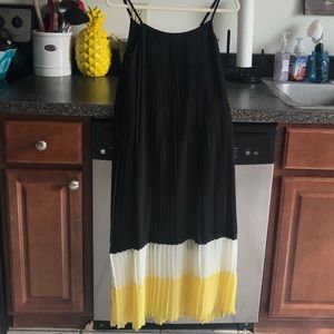 Miss Me Couture pleated colorblock maxi dress